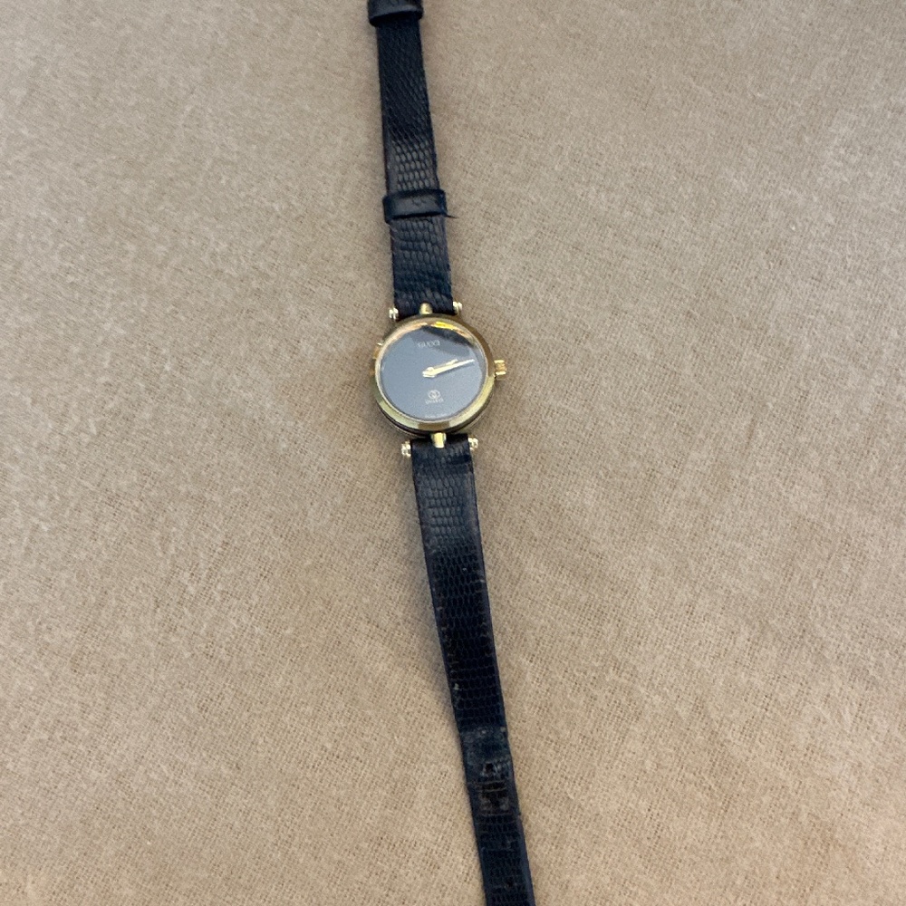 Gucci Vintage 80’s watch -woman’s